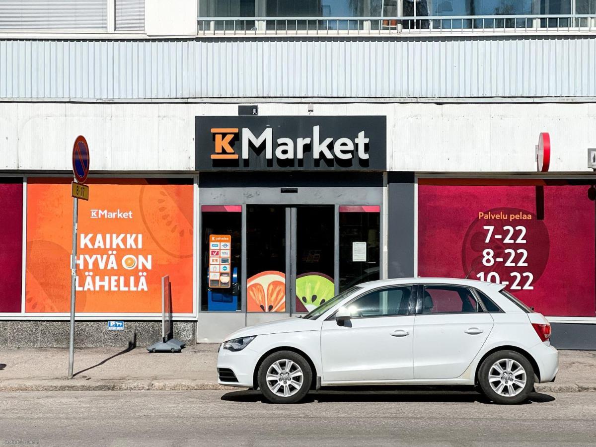 Just Renovated Stylish Nordic By Tram Stop Apartment Helsinki